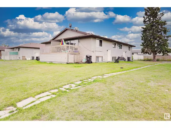 4529 50 AV, Cold Lake, AB T9M1Y8