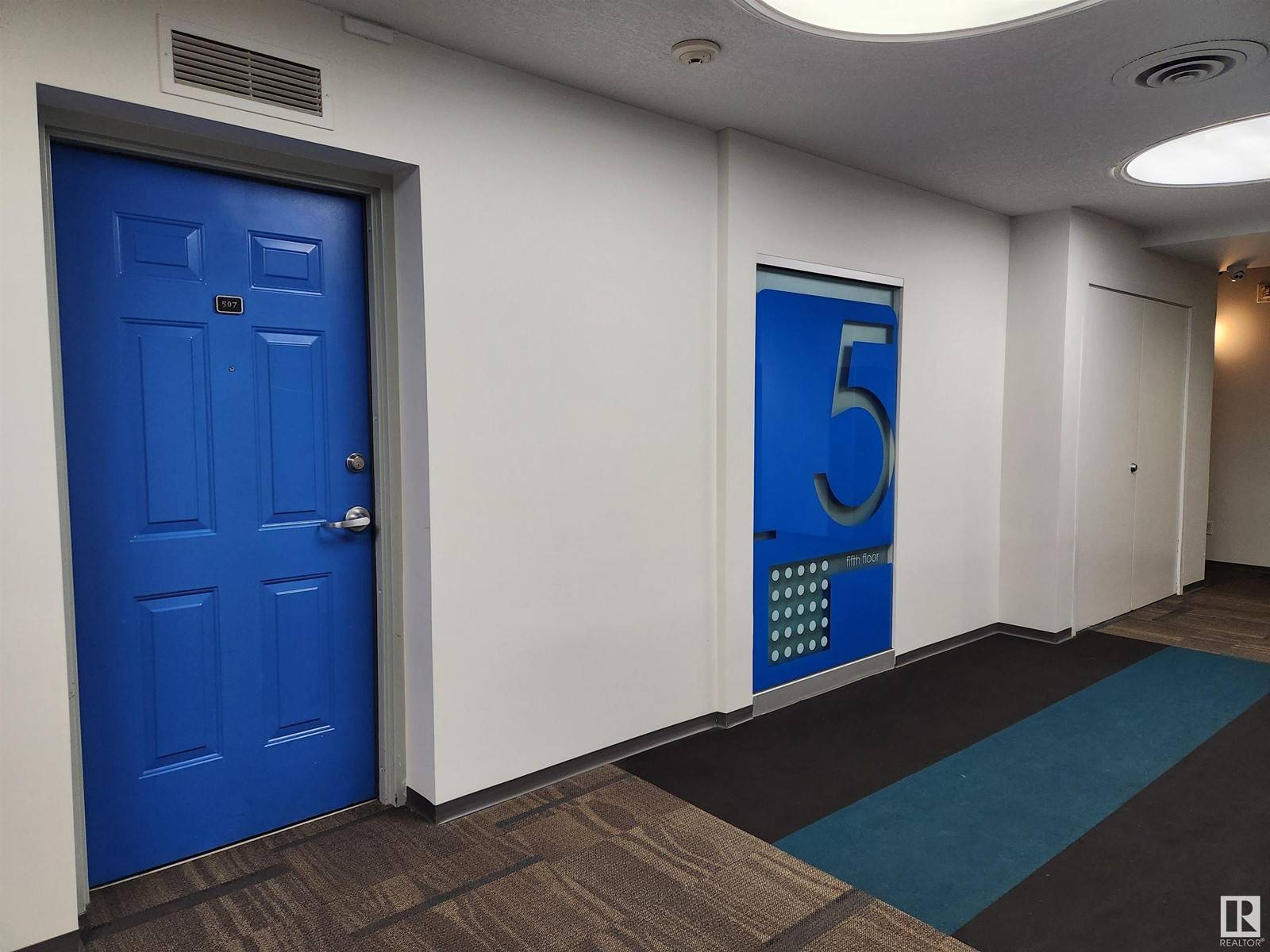 Edmonton, AB T5J1R9,#505 10024 JASPER AV NW