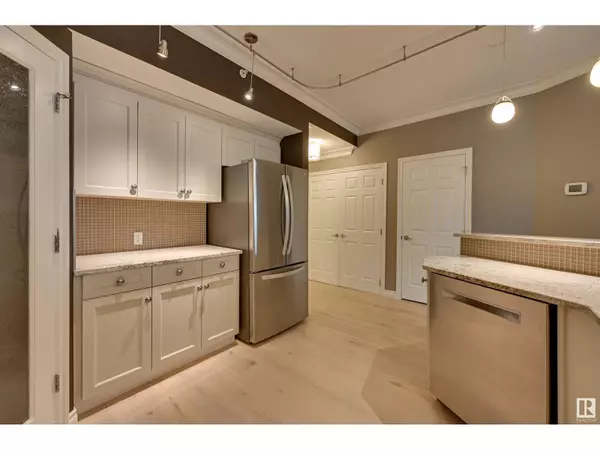 Edmonton, AB T5N4B6,#408 10108 125 ST NW