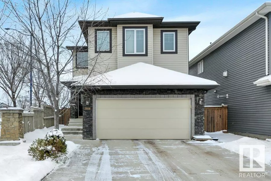 2016 68 ST SW, Edmonton, AB T6X0M2