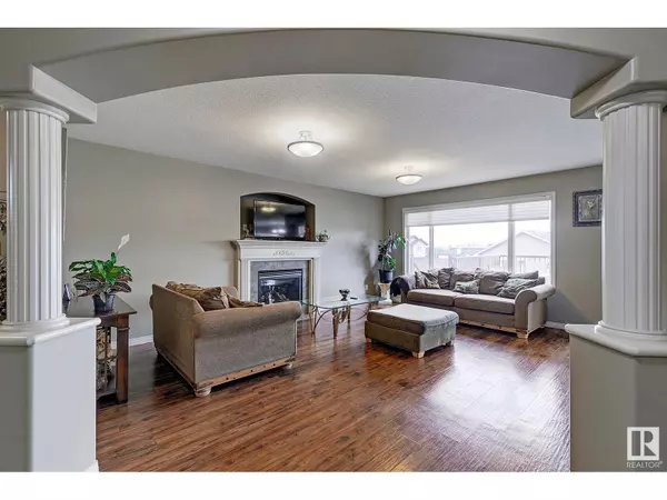 Edmonton, AB T5Y0B5,15539 48 ST NW NW