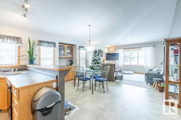 Devon, AB T9G2G8,674 KANANASKIS DR