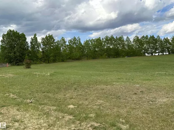 Rural Wetaskiwin County, AB T9A2G3,1 Country Club ES