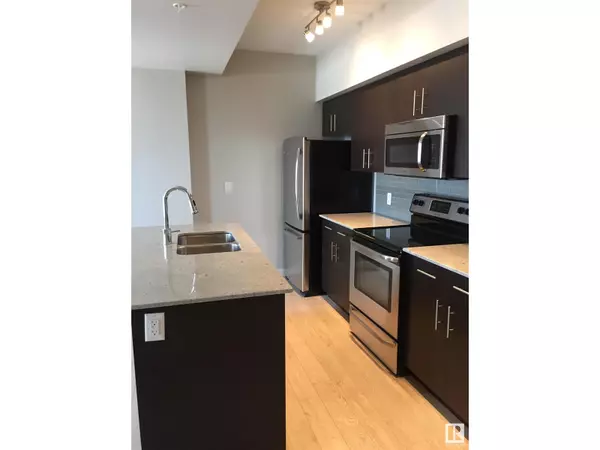 Edmonton, AB T5J1B8,#2203 10226 104 ST NW