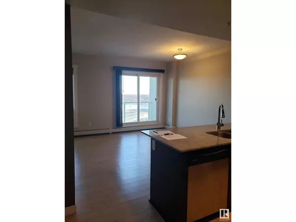 Edmonton, AB T5J1B8,#2203 10226 104 ST NW