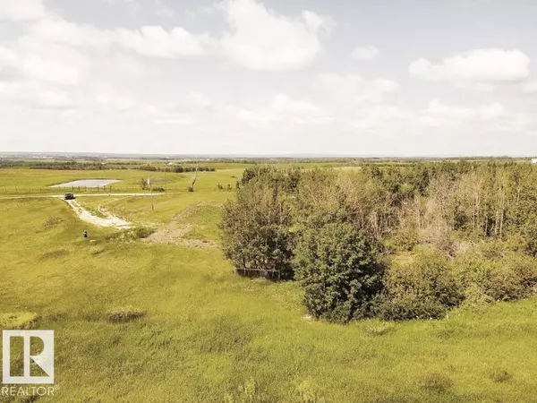 Rural Lac Ste. Anne County, AB T0E1N0,58013 RGE RD 81