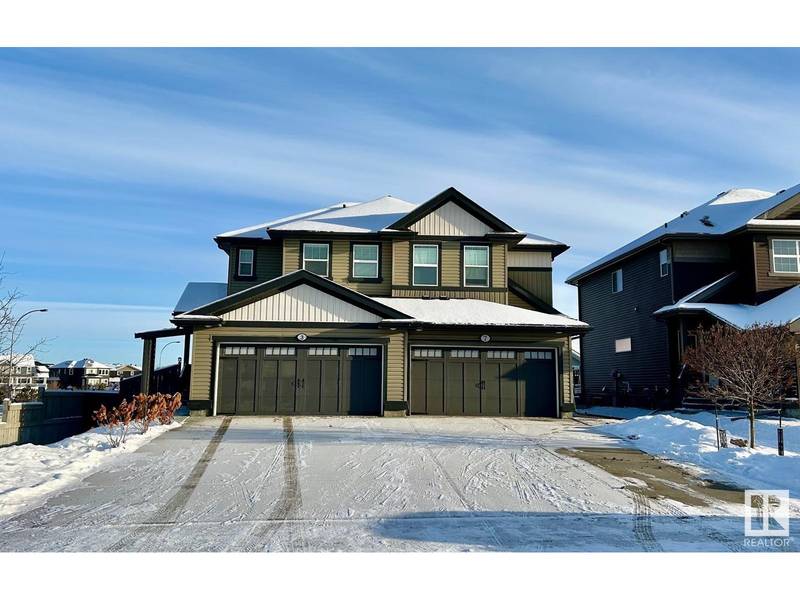 3 AVEBURY CT, Sherwood Park, AB T8H0Z2