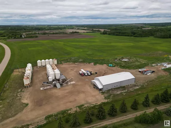 Rural Lac Ste. Anne County, AB T0E1V0,54517 Range Road 22 B