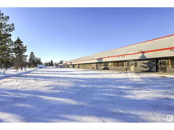 4948 93 AV NW NW, Edmonton, AB T6B2L7