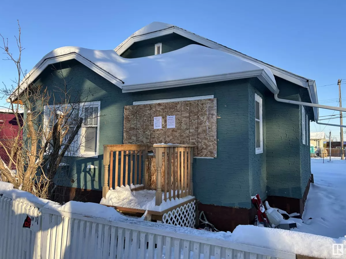 Edmonton, AB T5B3C2,11741 84 ST NW