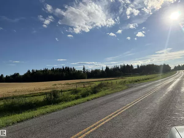 Rural Parkland County, AB T7X3L9,53203 RR 271