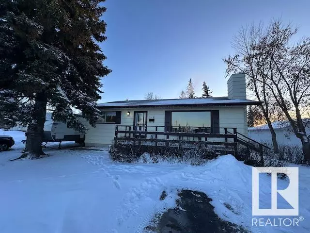 Rural Lac Ste. Anne County, AB T0E0A0,4828 50A St