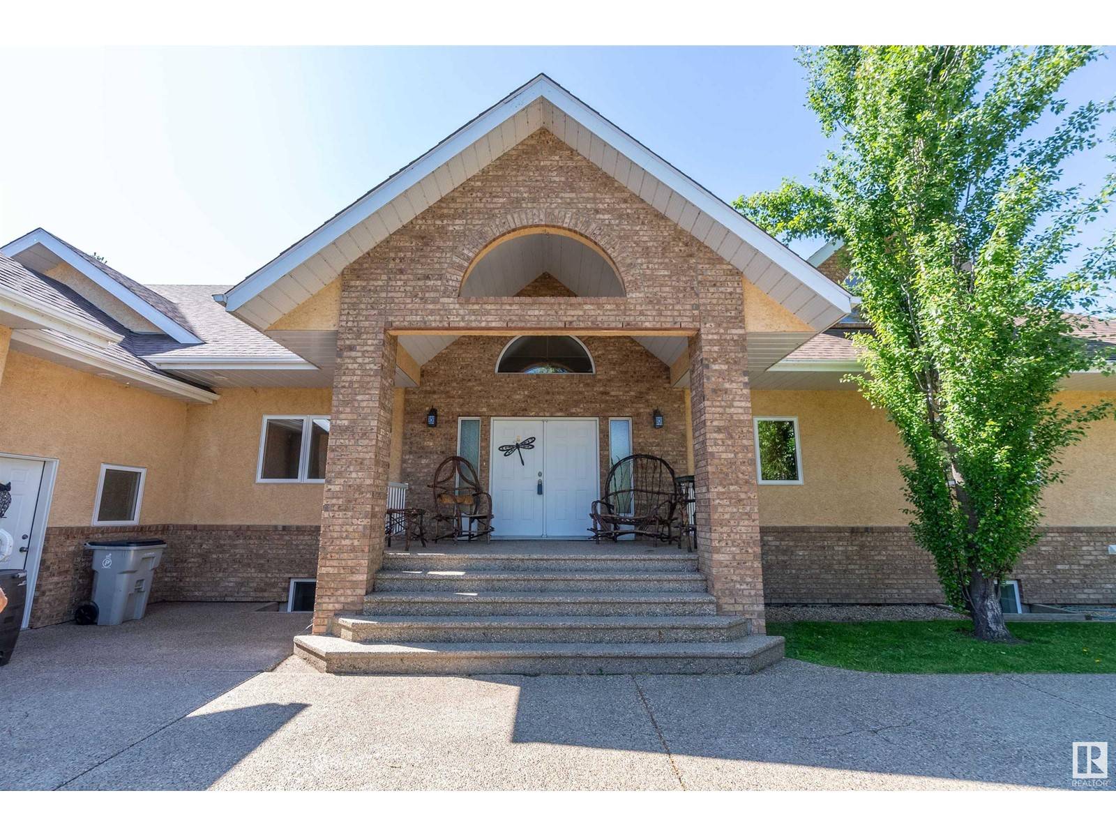 Rural Wetaskiwin County, AB T0C2V0,248 Lakeshore Dr