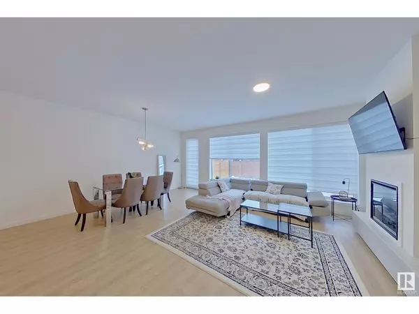 Edmonton, AB T6W5B5,3247 KULAY WY SW