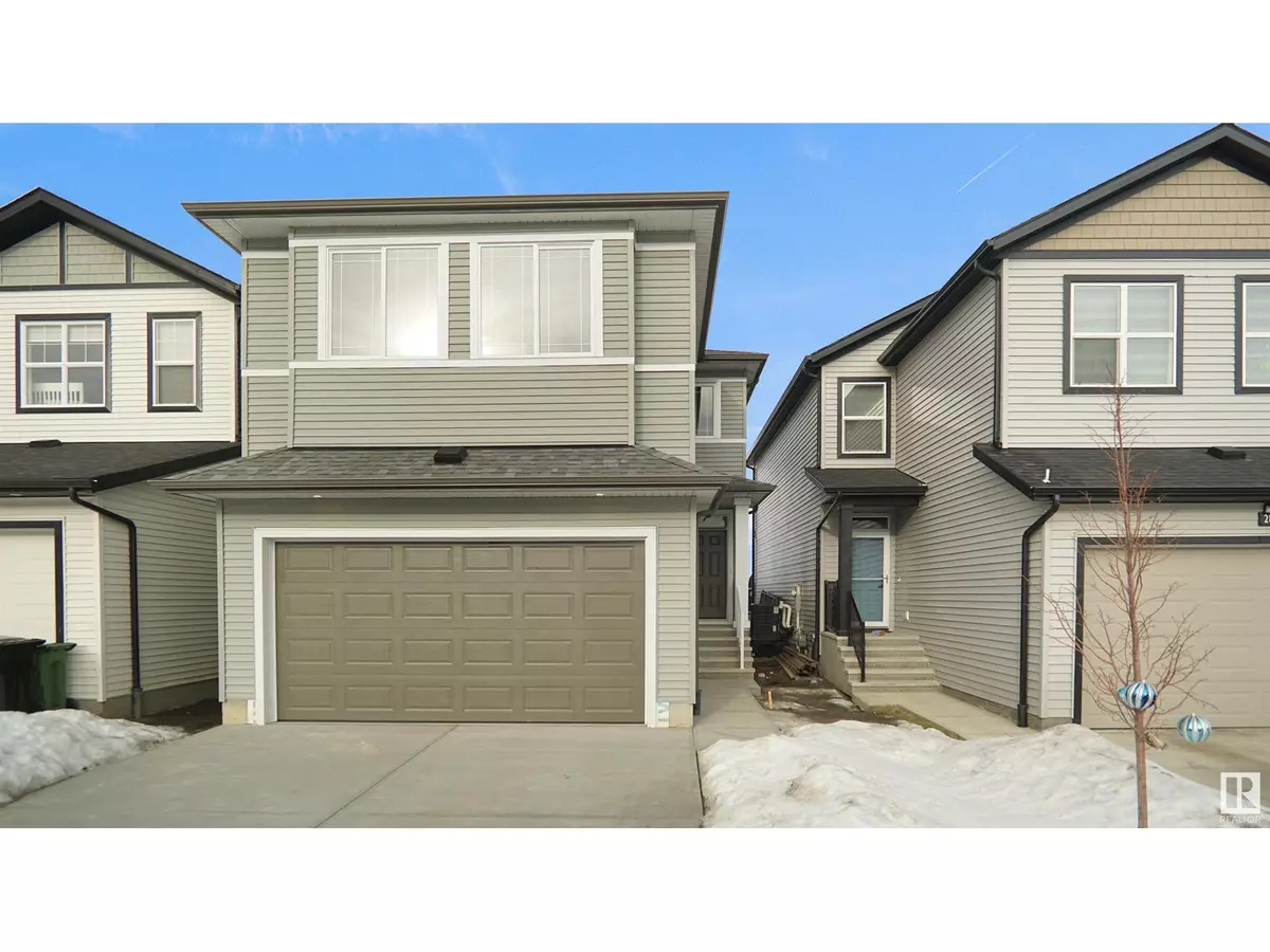 Edmonton, AB T5Y6C4,2832 152 AV NW