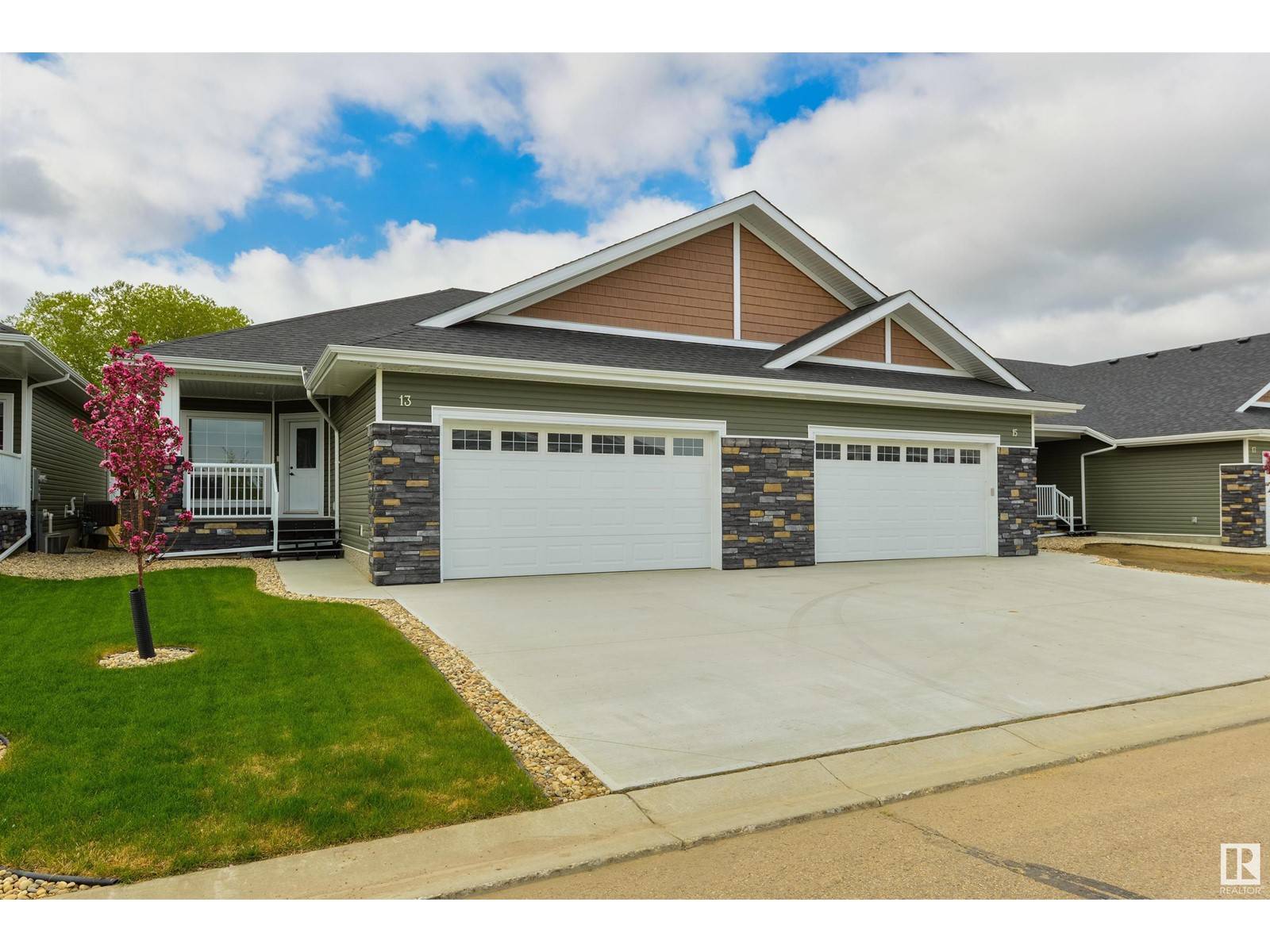 #13 1005 CALAHOO RD, Spruce Grove, AB T7X2T7