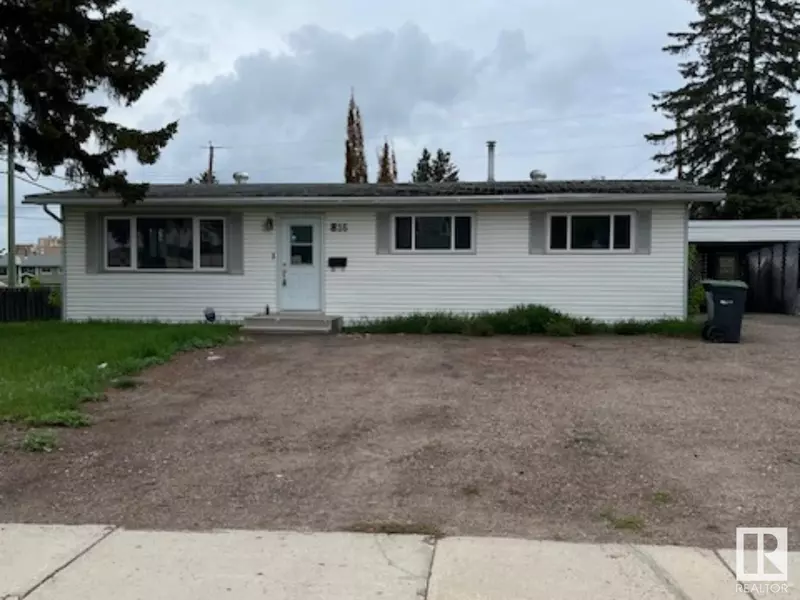 816 12 AV, Cold Lake, AB T9M1J1