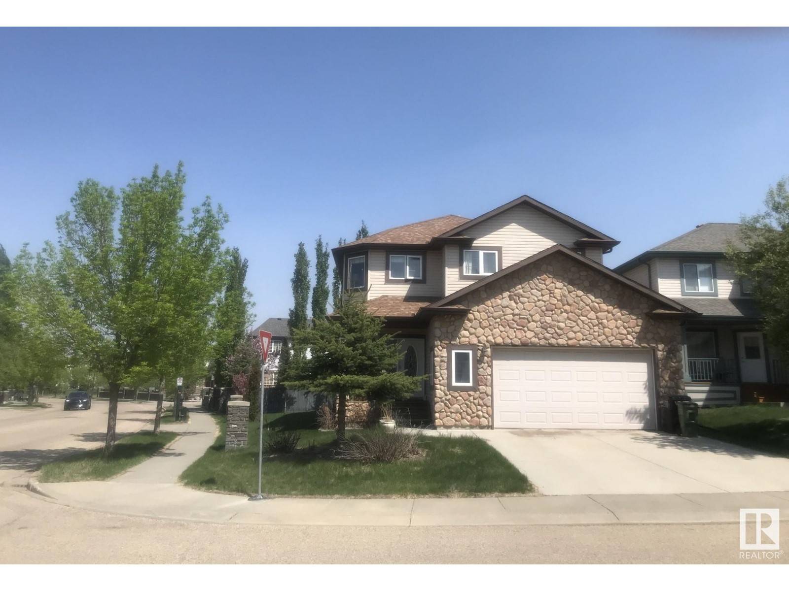 1604 BLACKMORE CO SW SW, Edmonton, AB T6W1J2