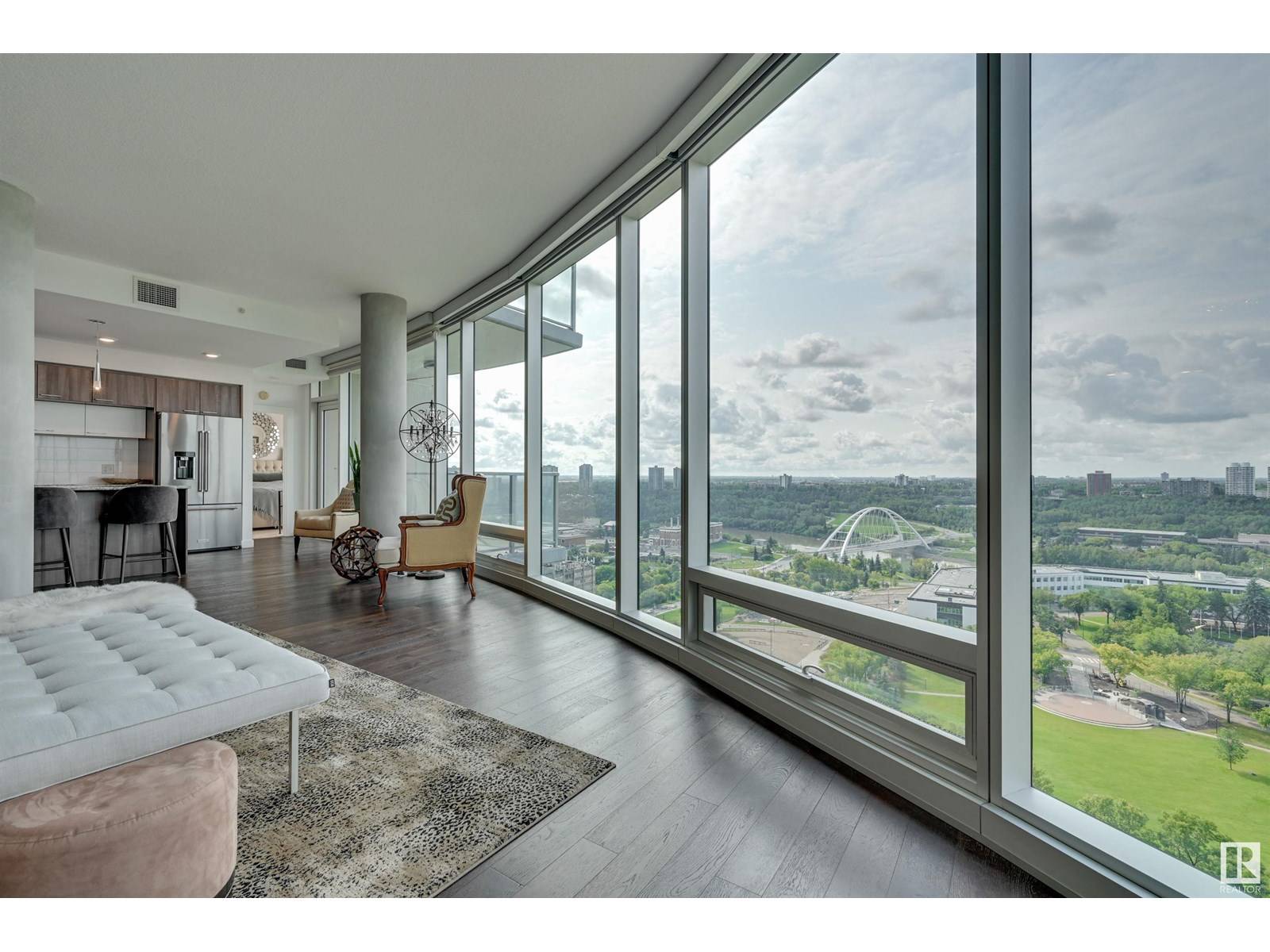 #2105 9720 106 ST NW, Edmonton, AB T5K1B6