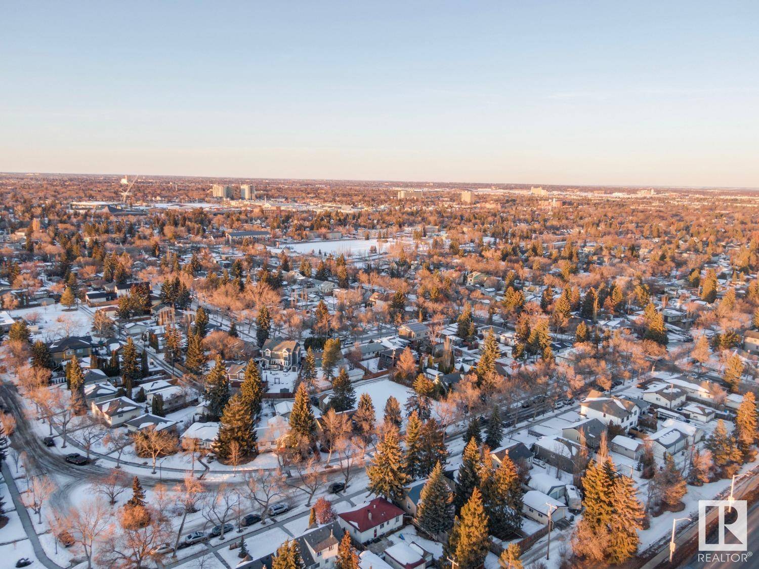 Edmonton, AB T5L2H7,13918 107A AV NW