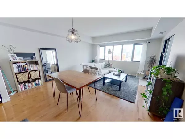 Edmonton, AB T5K0A2,#705 10319 111 ST NW