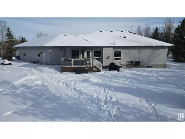 Rural Strathcona County, AB T8C5V1,52154 RGE ROAD 223