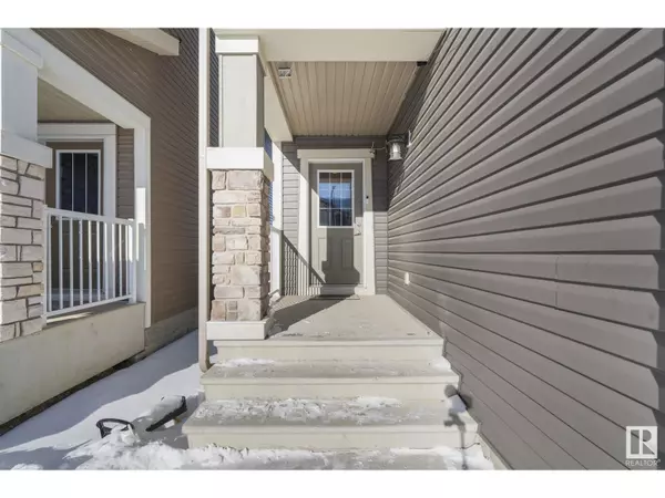 Edmonton, AB T6W2H8,3063 Arthurs CR SW SW