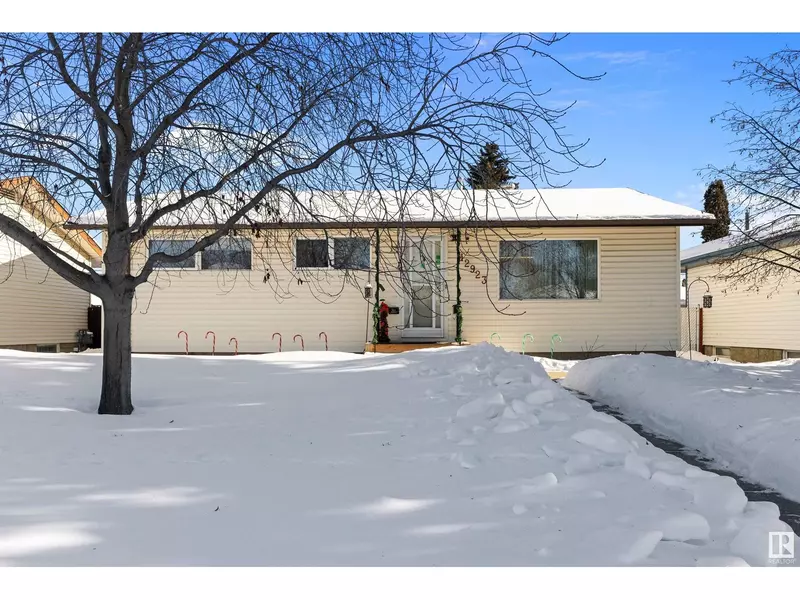 12923 134 ST NW, Edmonton, AB T5L1V7