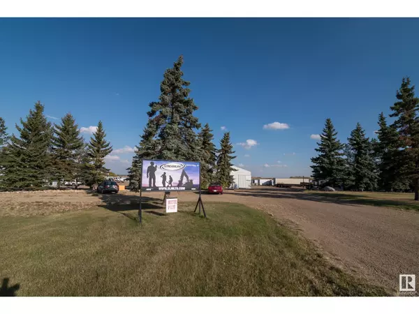 53113C HWY 21, Sherwood Park, AB T8A4T7