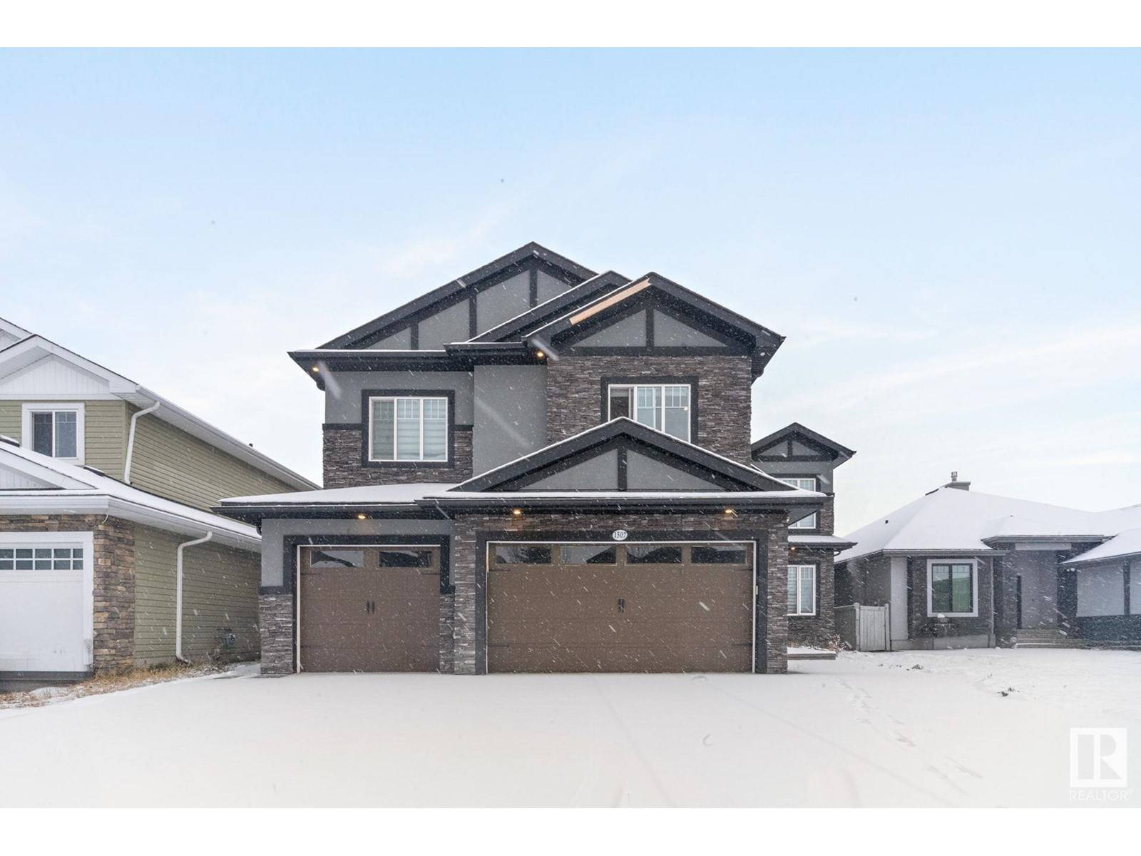 1507 Adamson VW SW SW, Edmonton, AB T6W0V4
