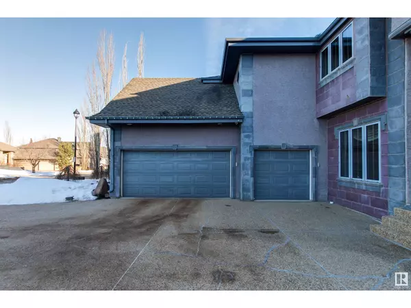 Edmonton, AB T6R3A5,1061 TORY RD NW