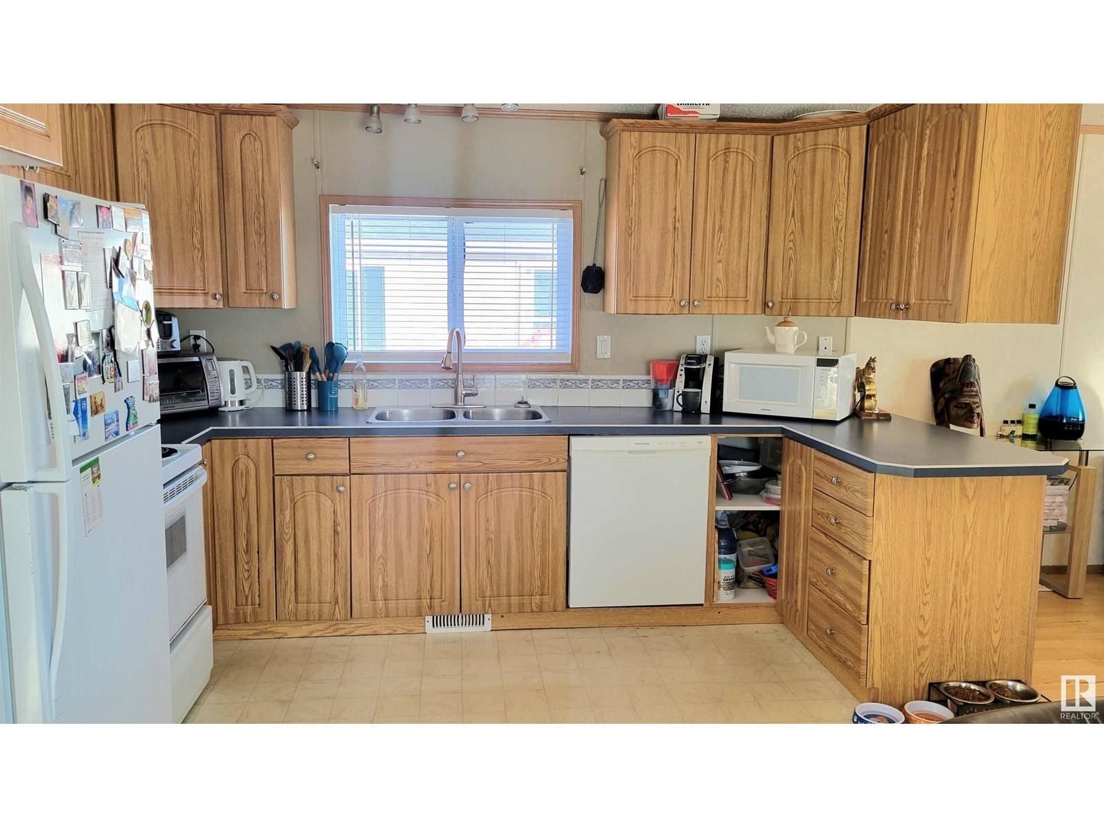 Edmonton, AB T5S2R8,3310 Lakeview RD NW NW