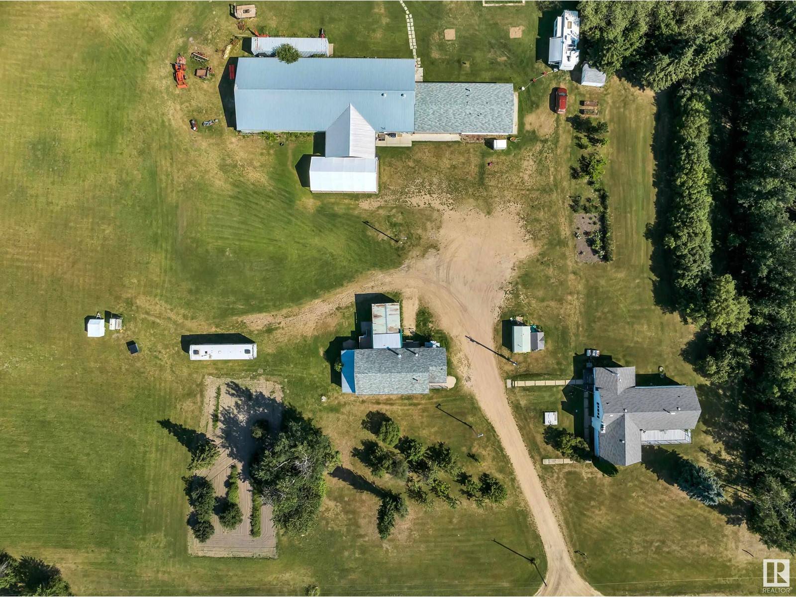 Rural Wetaskiwin County, AB T0C2P0,272044A TWP RD 475