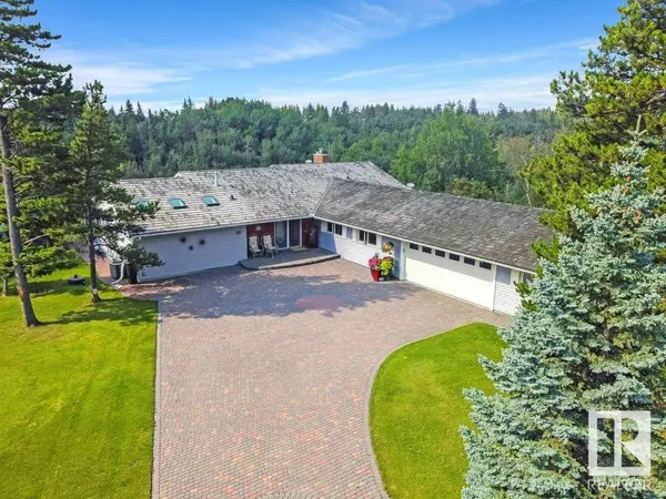 Edmonton, AB T6M2N3,1 DONSDALE CR NW