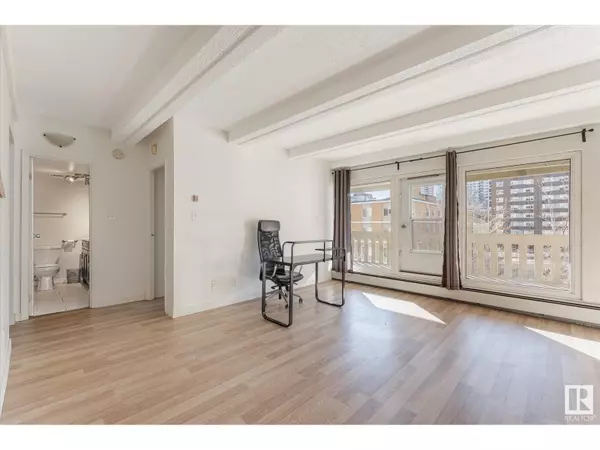 Edmonton, AB T5K2G1,#807 9918 101 ST NW