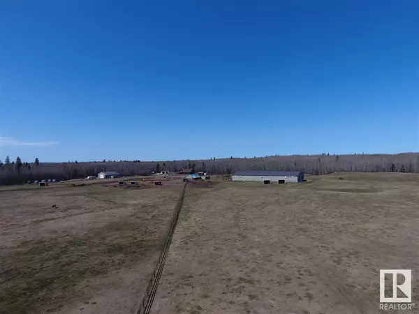 Rural Strathcona County, AB T8C1G4,21334 TWP RD 520