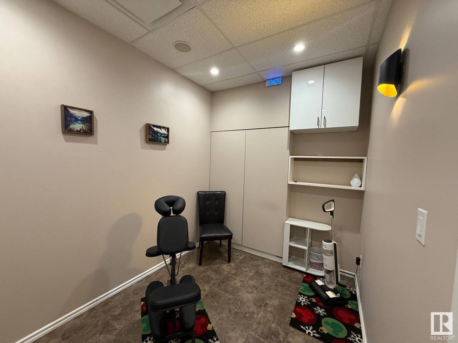 Edmonton, AB T6W2Z8,#204 316 Windermere RD NW NW