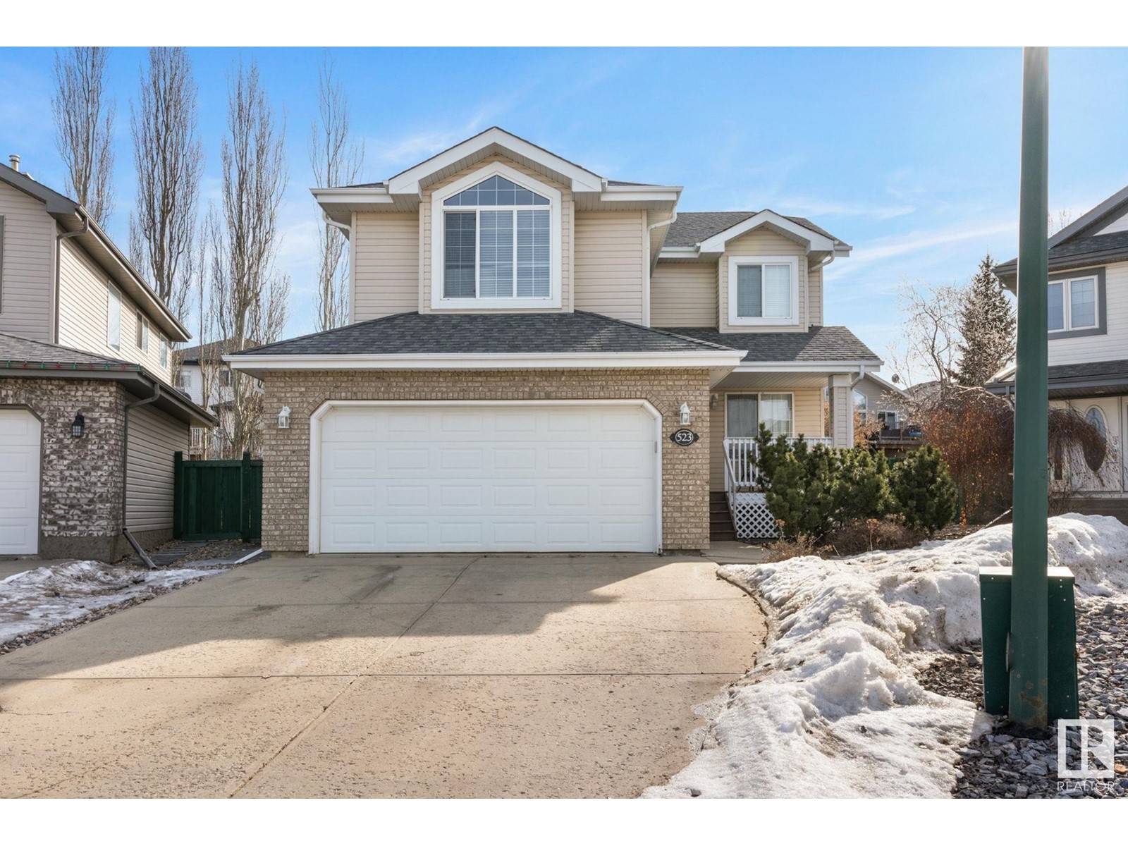 523 HUNTERS GR NW, Edmonton, AB T6R3B6