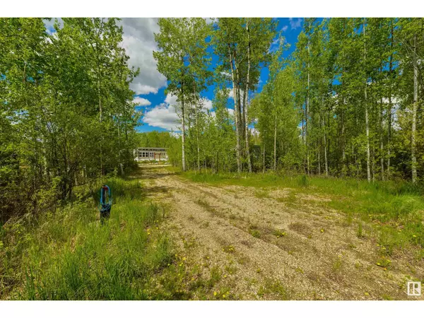 Rural Lac Ste. Anne County, AB T0E0L0,148 5519 TWP RD 550