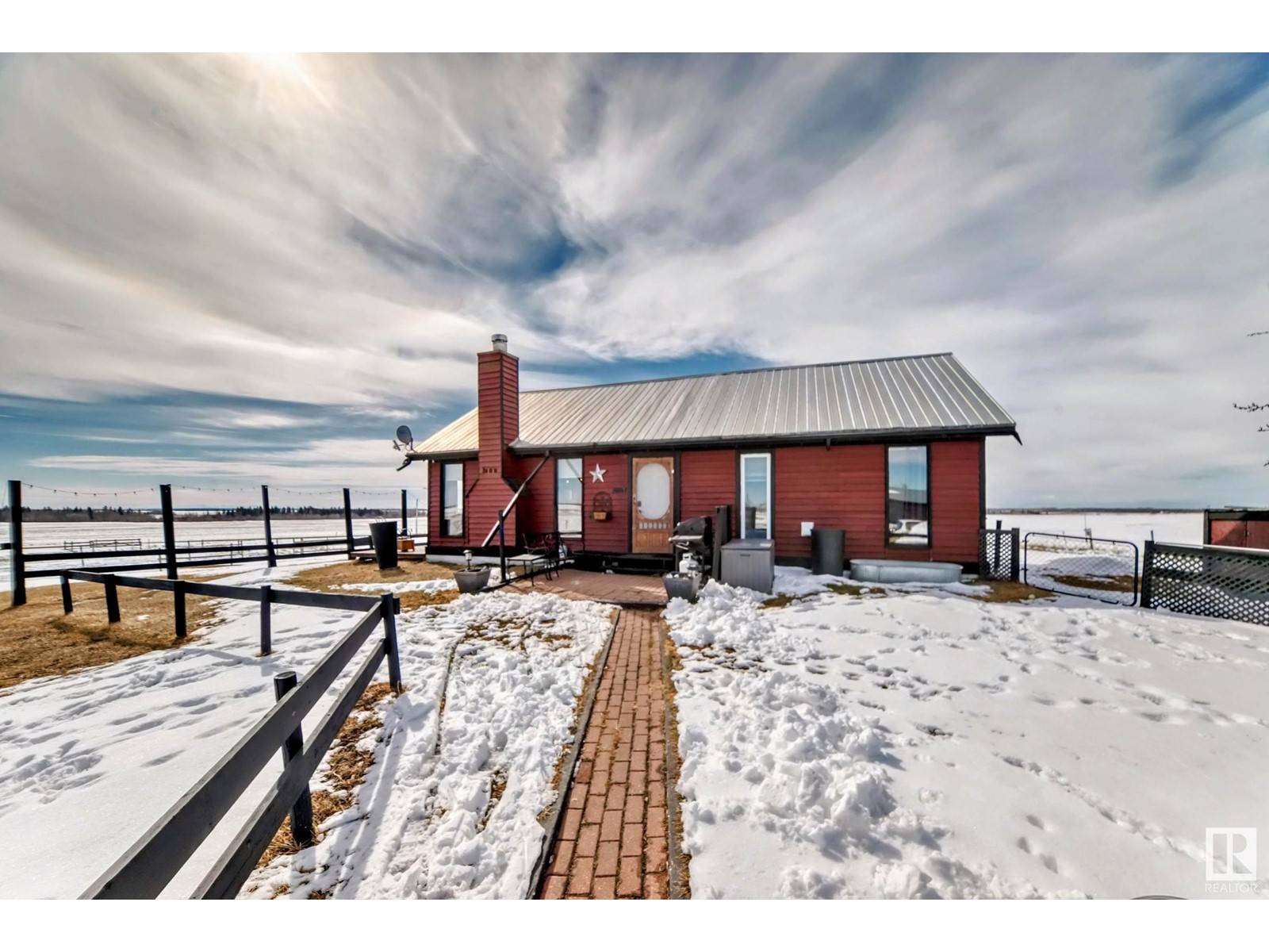 Rural Sturgeon County, AB T8R0Y1,57102 Range Rd 263