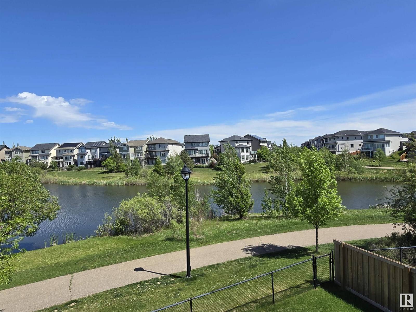 Edmonton, AB T6W3H7,5441 Allbright SQ SW