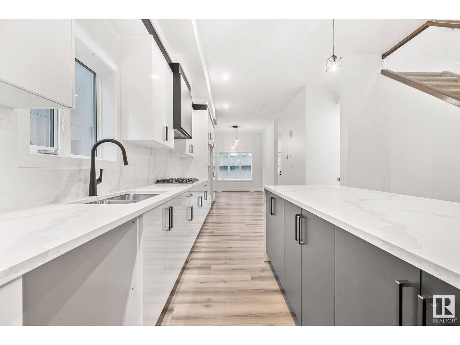 Edmonton, AB T5M0W6,11032 128 ST NW NW