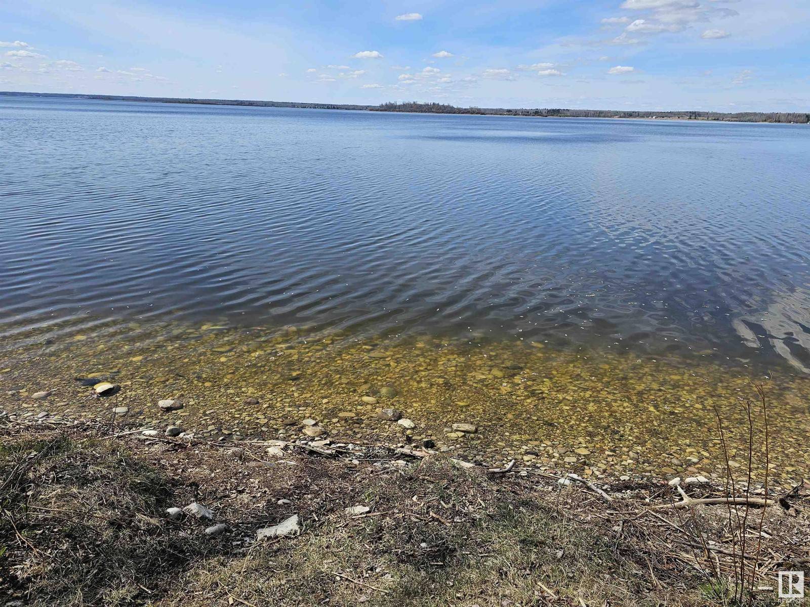 Rural Lac Ste. Anne County, AB T0E0H0,18 BIRCH AV