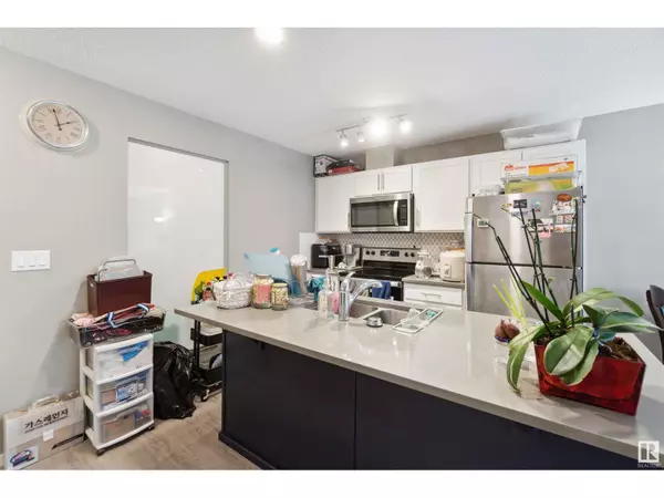 Edmonton, AB T6W0R1,#206 394 WINDERMERE RD NW