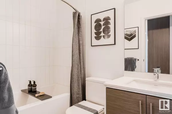 Edmonton, AB T5N1P5,10141 124 ST NW