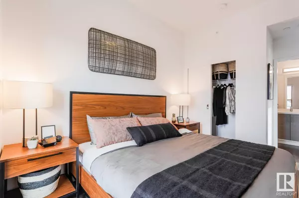 Edmonton, AB T5N1P5,10141 124 ST NW