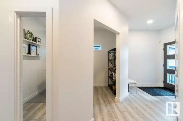 Leduc, AB T9E1S2,362 Bluff CV