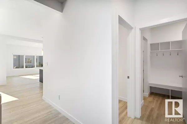 Leduc, AB T9E1S2,364 Bluff CV