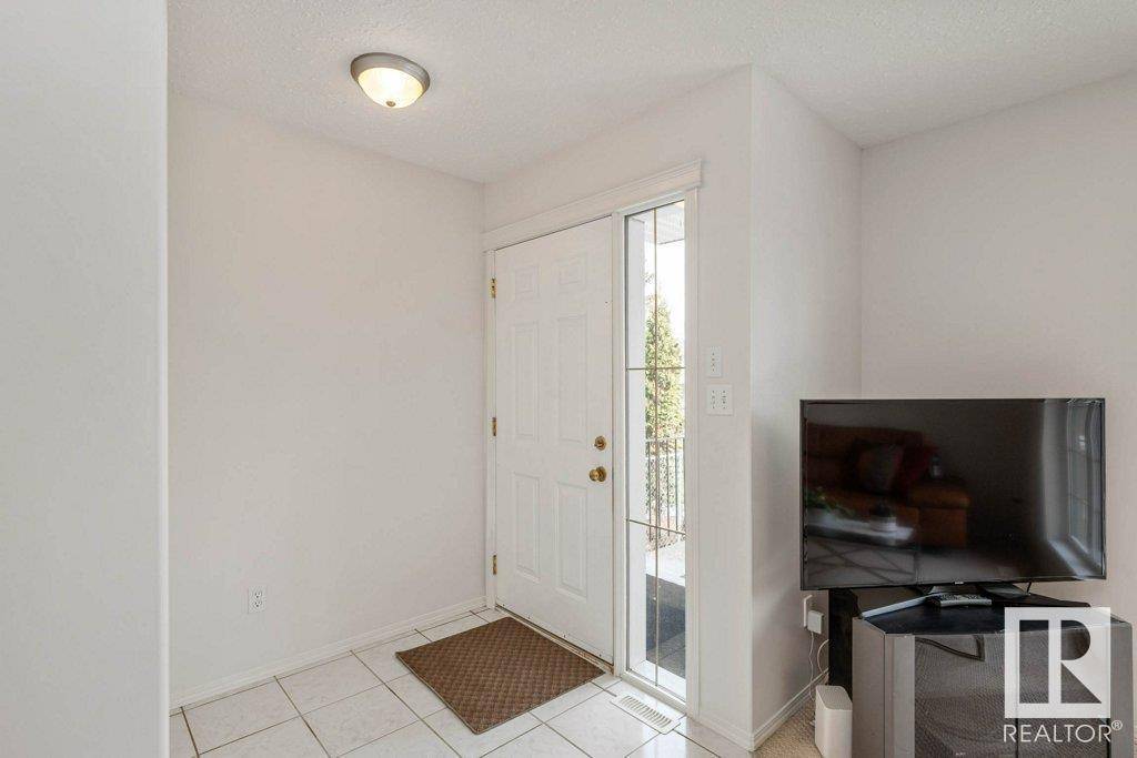 Edmonton, AB T5C0P5,12818 72 ST NW