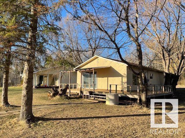 Rural St. Paul County, AB T0A1A0,#103&104 60032 HWY 867